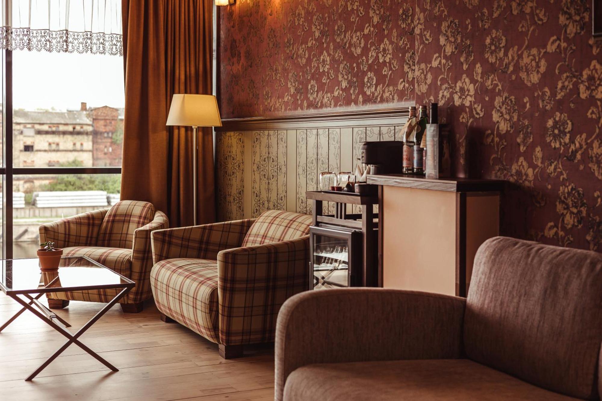 Promenade Hotel Liepaja Bagian luar foto A room at the hotel