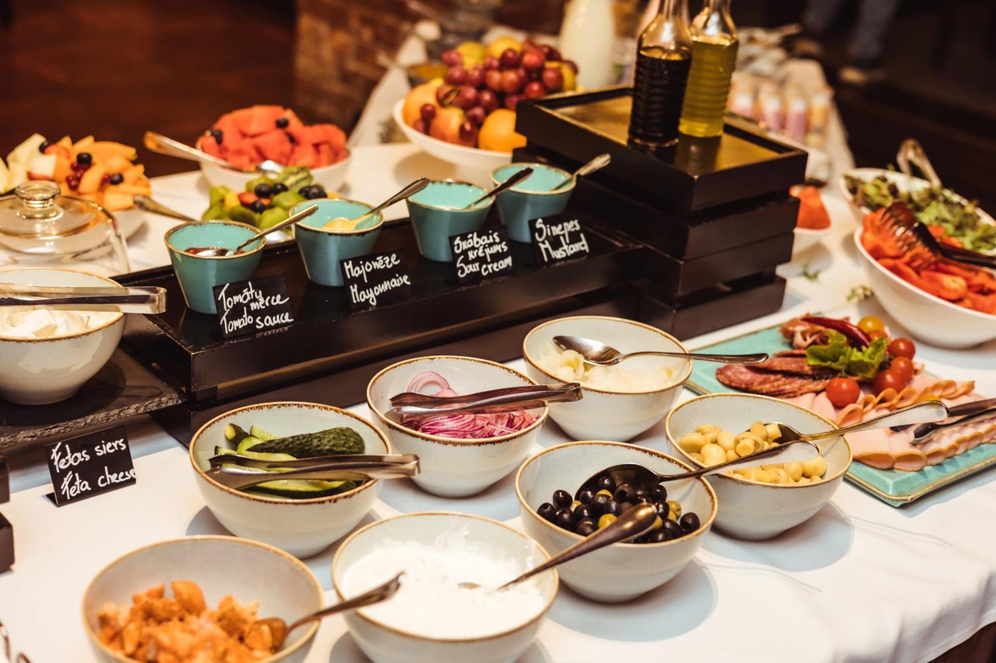Promenade Hotel Liepaja Bagian luar foto A selection of condiments