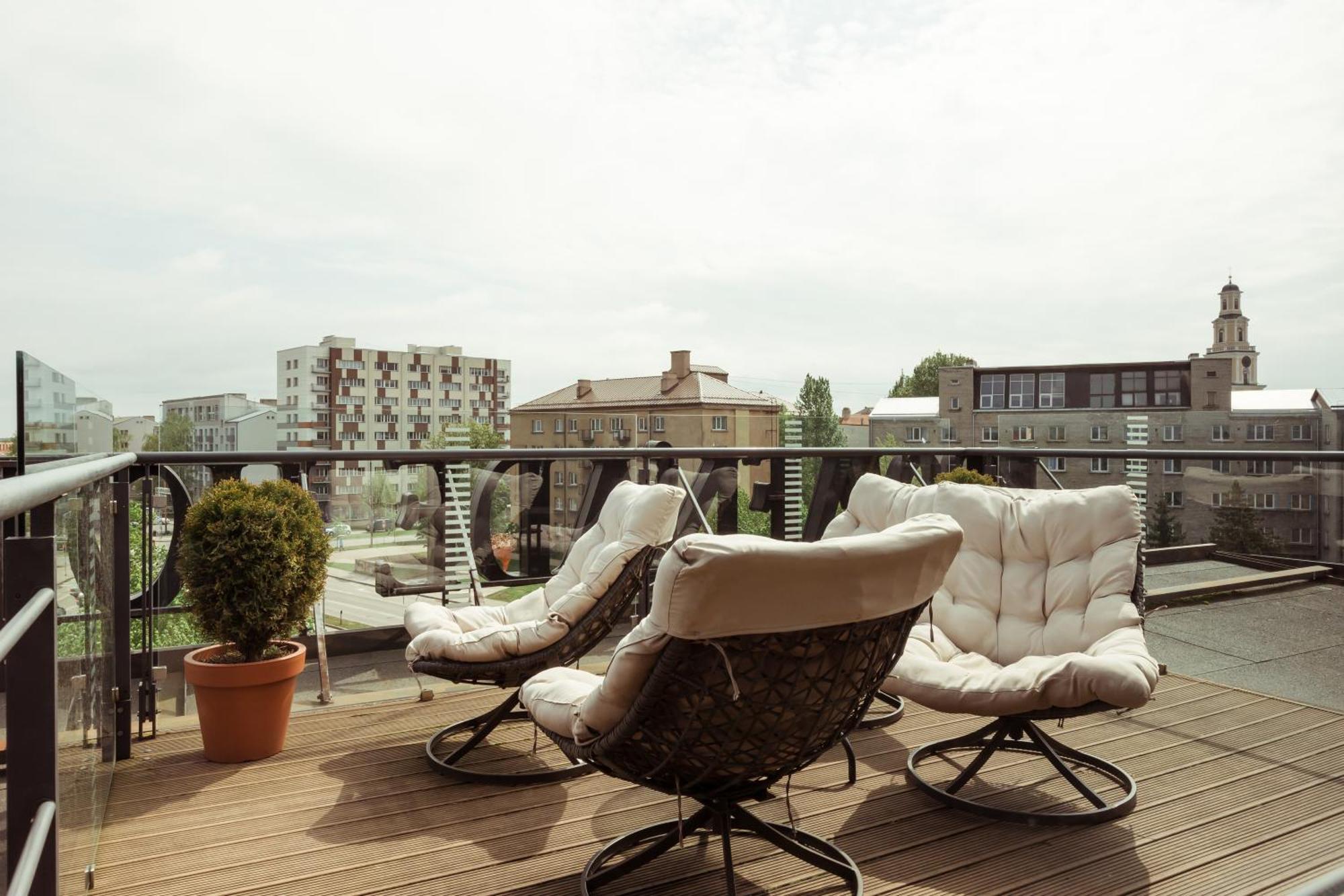 Promenade Hotel Liepaja Ruang foto The rooftop terrace